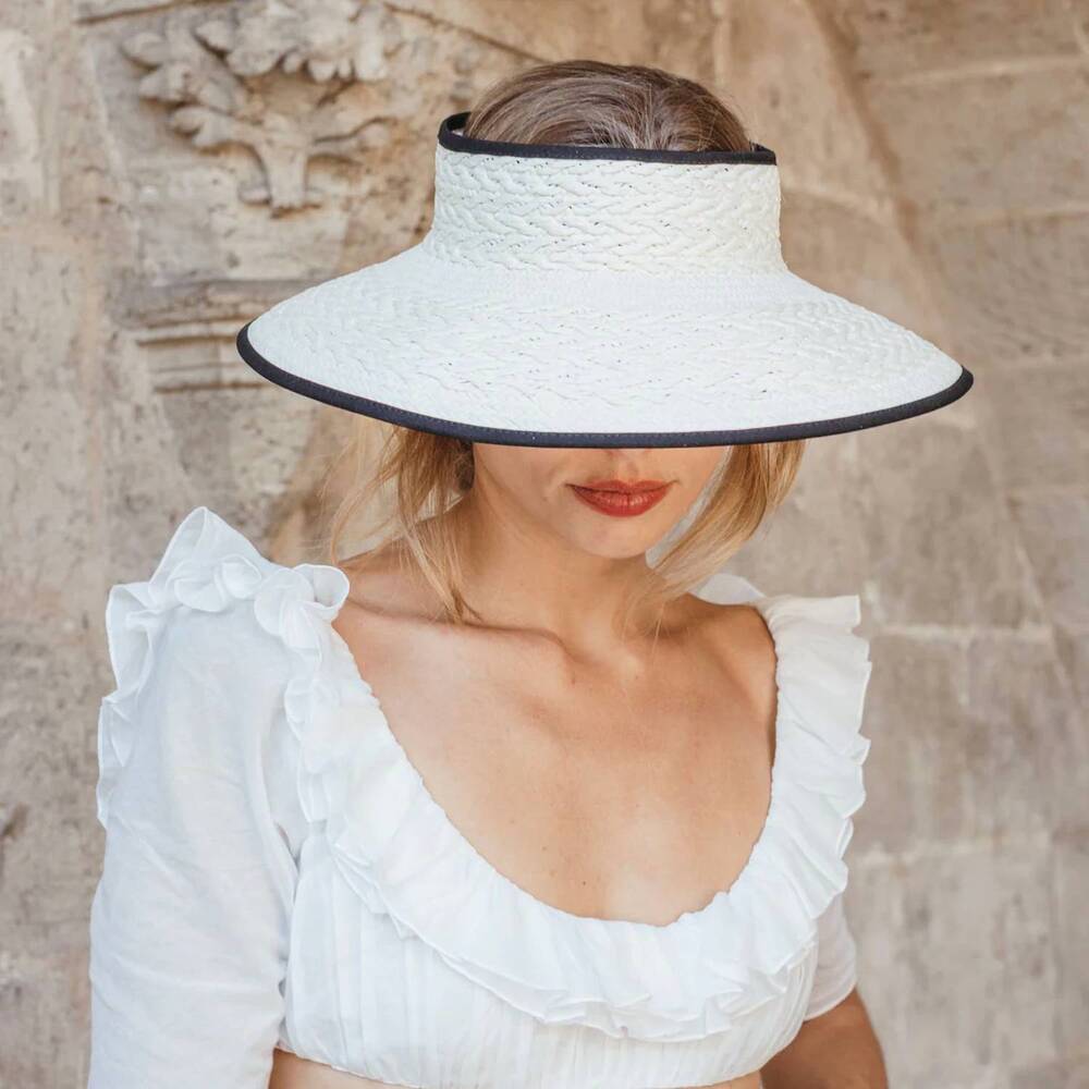 NEW FREYA redwood visor in black/white